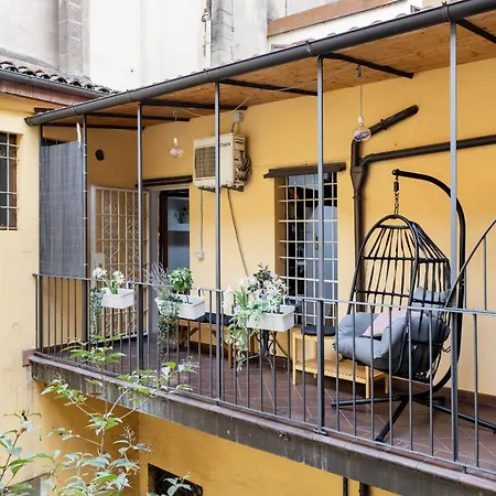 Bright Design House In The Heart Of Apartment